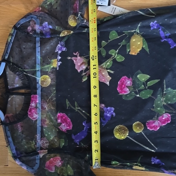 52SEVEN BRAND WOMEN'S BLUE LACEY FLORAL TOP SIZE SMALL - Picture 10 of 15